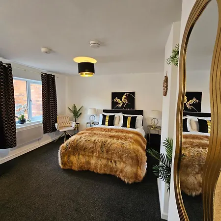 Deluxe Town Centre Studio Stevenage Exterior photo